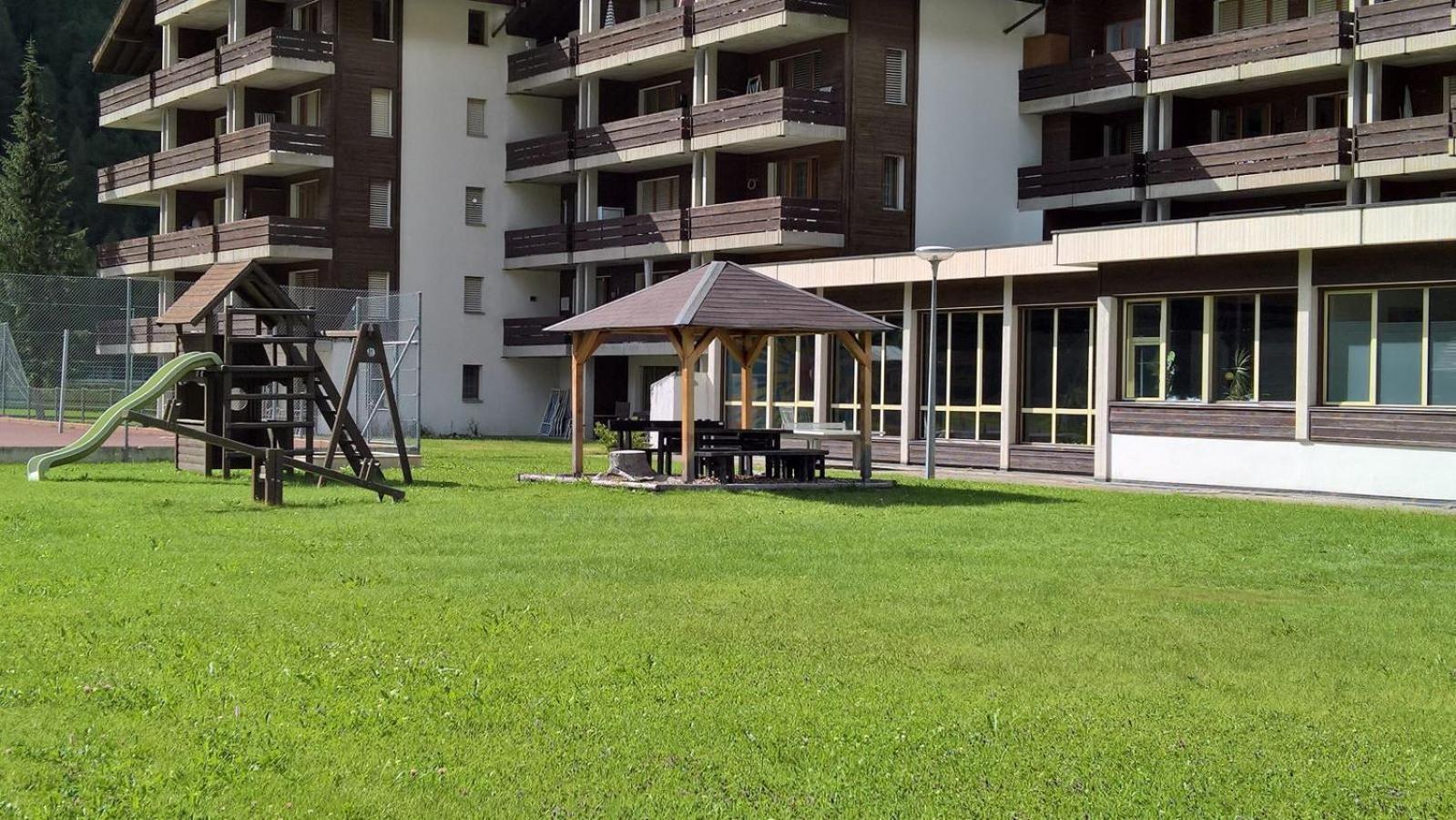 Moderne Dachwohnung Naehe Zermatt Mit Balkon تاش المظهر الخارجي الصورة